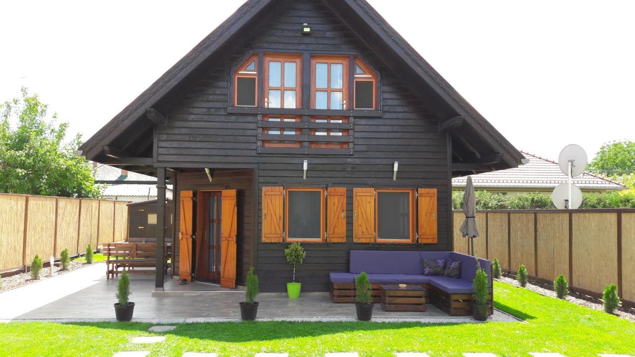 Velence Korzo Pihenohaz Villa Kapolnasnyek ภายนอก รูปภาพ